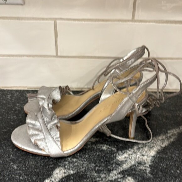 Marc Fisher Metallic Silver Strappy Sandals Heels size 7 - Picture 4 of 12
